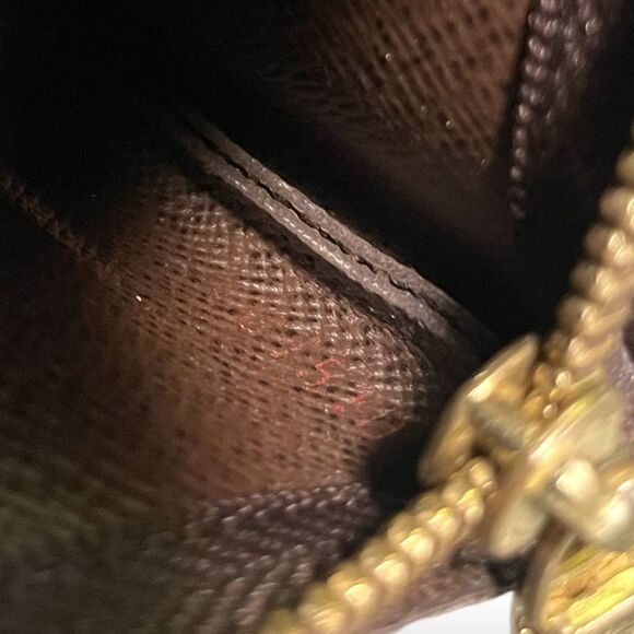 LOUIS VUITTON Damier Ebene Key Pouch - Picture 5 of 12